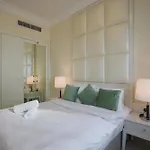 Majestic 3 Bedroom In Maison Mallstreet
